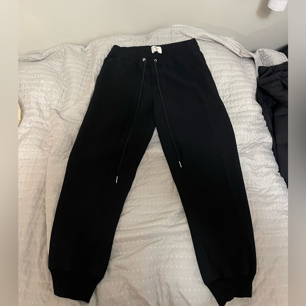 Wilfred Aritzia Black Jogger Style Pants Women's Extra Small XS